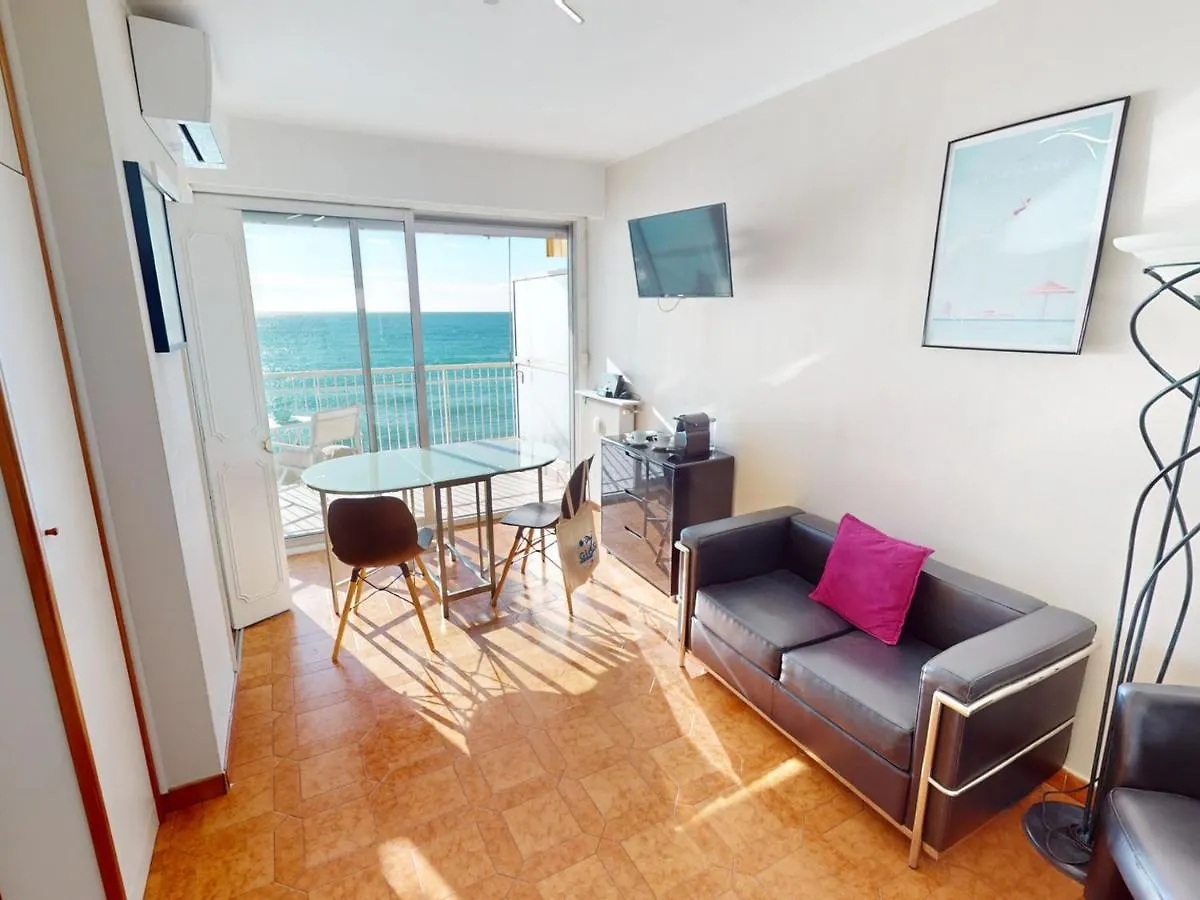 Apartment Studio Climatise Avec Terrasse Face A La Mer - Fr-1-196-346 Menton